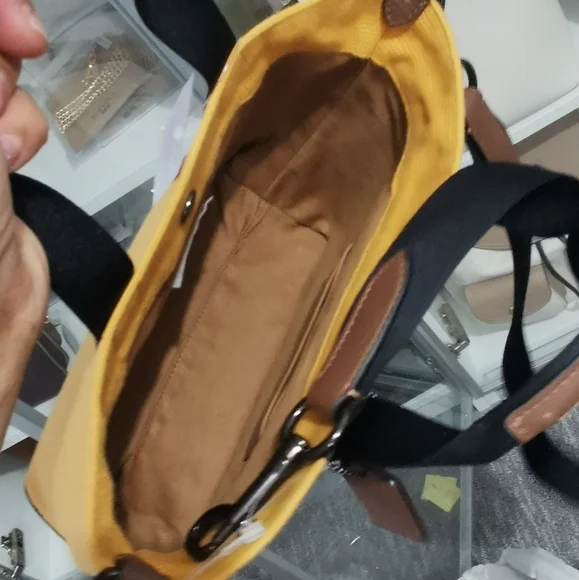 Coach mini Tote - Picture 4 of 6